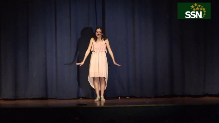 Gina Berry Sings &quot;I Feel Pretty&quot;